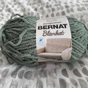 Bernat Green Blanket Yarn